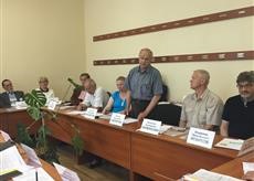 Фото 1. Дискуссия в ходе семинара «Возможности и перспективы использования аккумуляторных батарей в энергетике и других отраслях народного хозяйства»