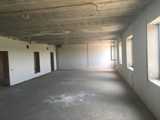 Строительство завода ООО «АйПауэр»: подготовка к устройству полов и начало благоустройства территории - 1